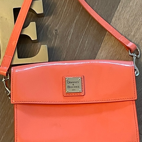 Dooney & Bourke Vibrant Melon Patent Leather Crossbody Bag - Picture 2 of 9
